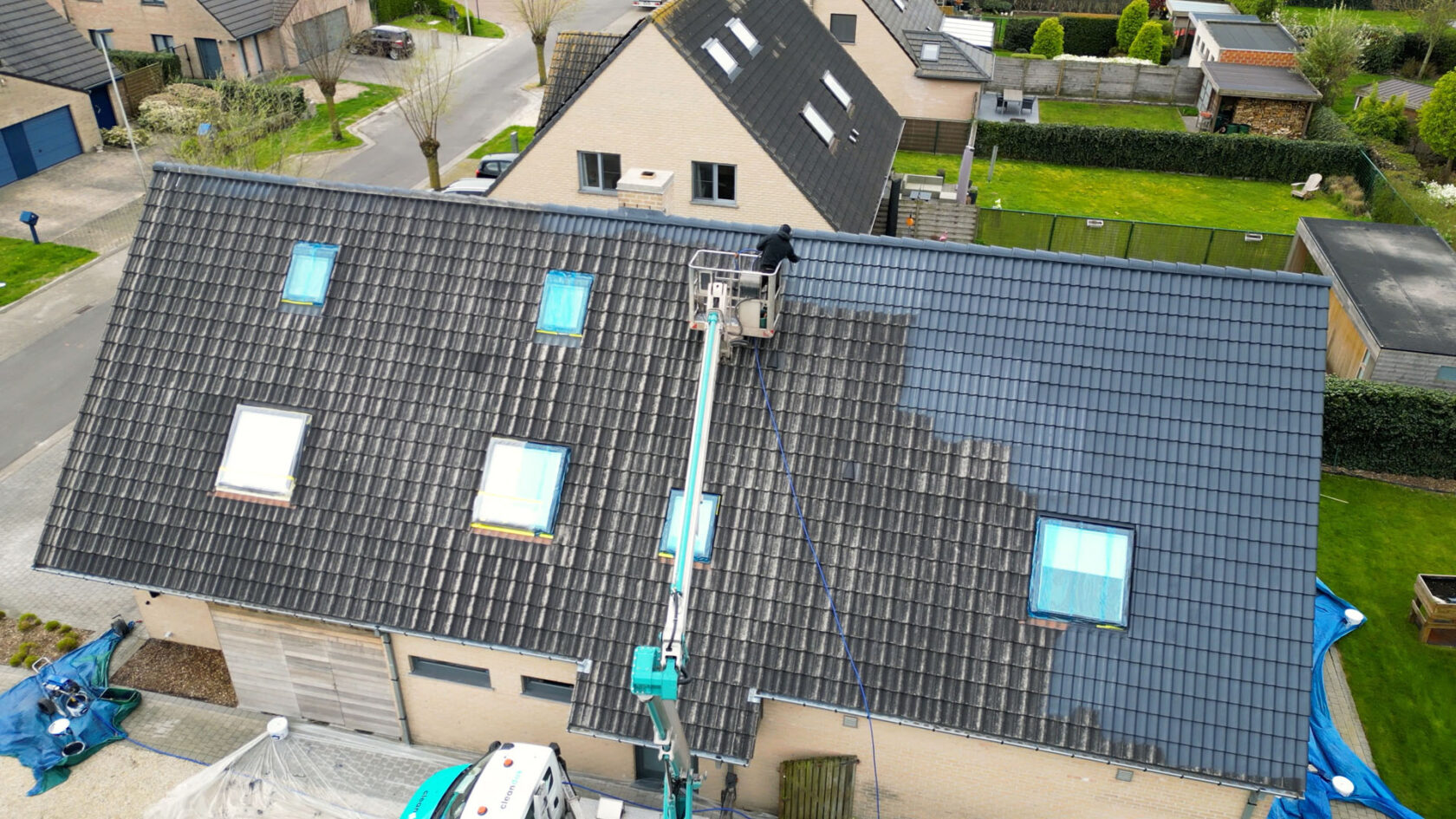 Sequence 05.00 01 21 28.Still016